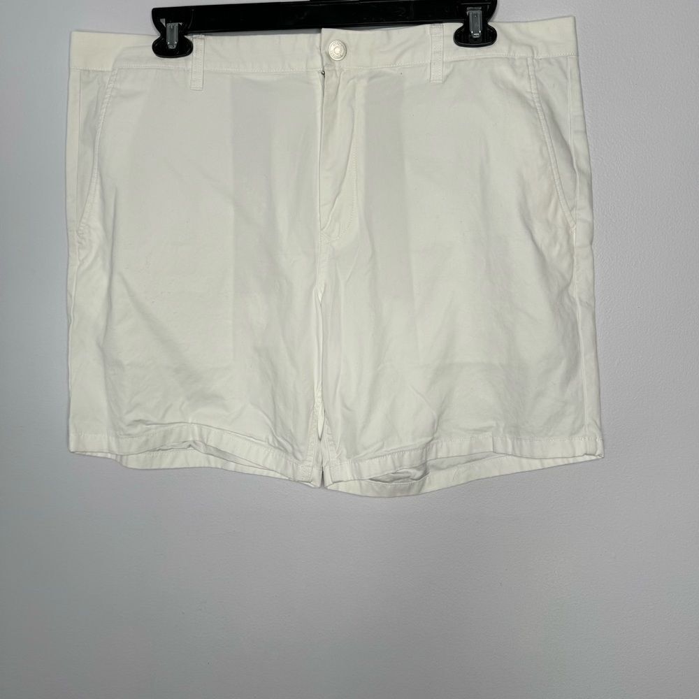 Bonobos white shorts size 40